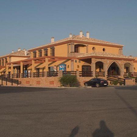 Hotel-Restaurante Cerrillo San Marcos Diezma Dış mekan fotoğraf