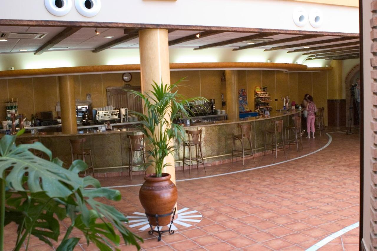 Hotel-Restaurante Cerrillo San Marcos Diezma Dış mekan fotoğraf