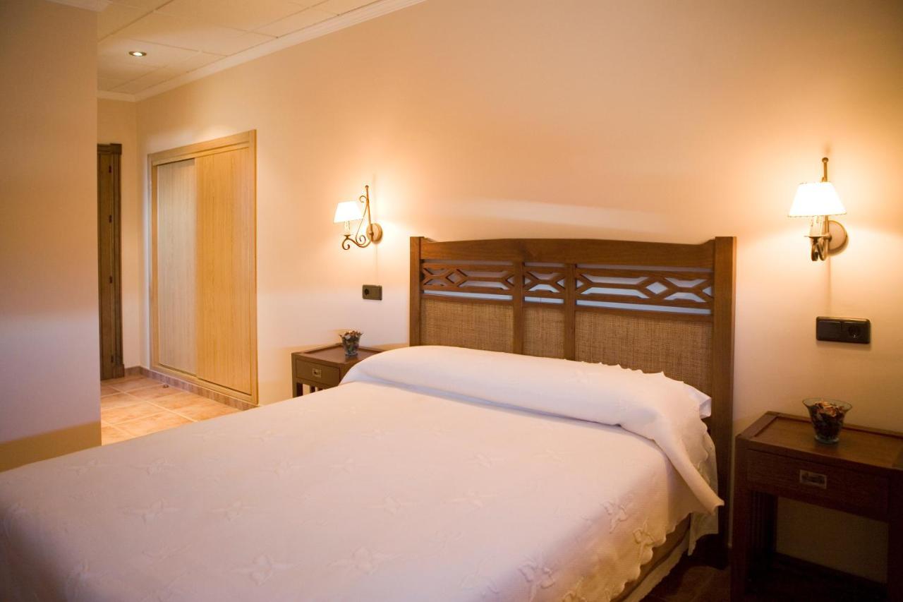 Hotel-Restaurante Cerrillo San Marcos Diezma Dış mekan fotoğraf