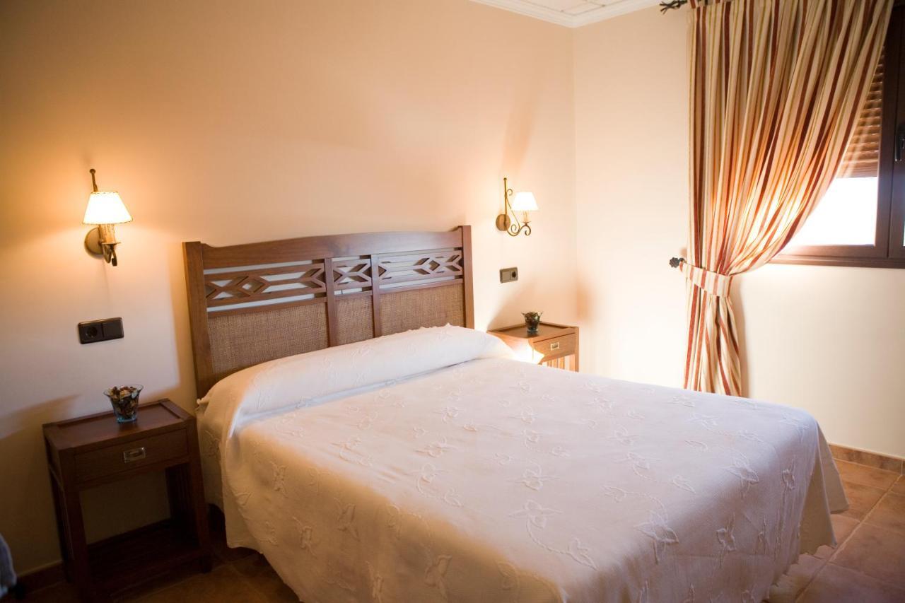 Hotel-Restaurante Cerrillo San Marcos Diezma Dış mekan fotoğraf