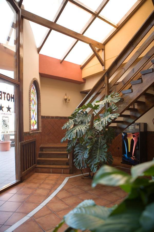 Hotel-Restaurante Cerrillo San Marcos Diezma Dış mekan fotoğraf