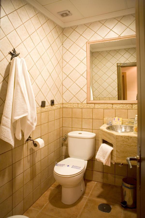 Hotel-Restaurante Cerrillo San Marcos Diezma Dış mekan fotoğraf